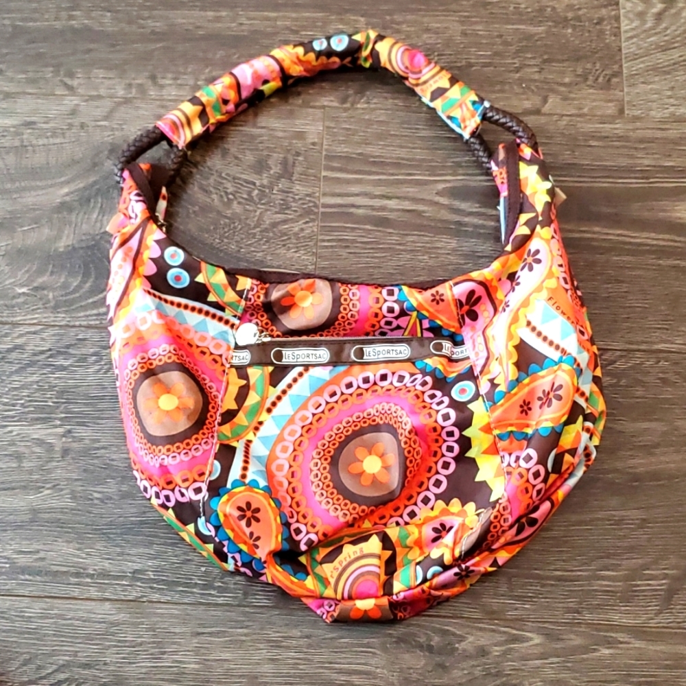 Lesportsac x Tokidoki Bag 🌸🌼 Spring Collection with rainbow zipper